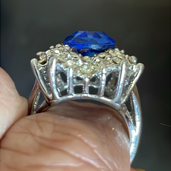 Statement ring 18K T G.E. Cubic zirconia Blue and Silvertone  Ring 5.5” - Picture 3 of 7